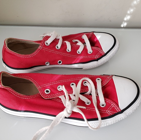 Converse - Picture 2 of 5